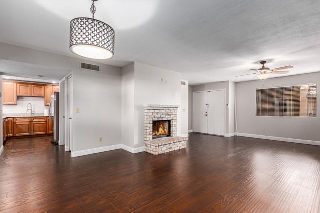 5713 W Gelding Drive, Glendale, AZ 85306