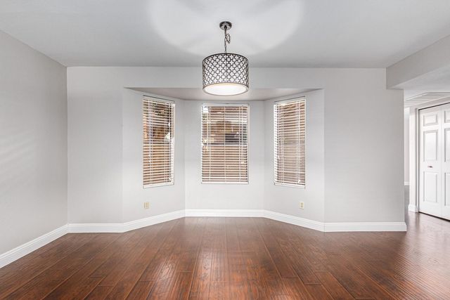 5713 W Gelding Drive, Glendale, AZ 85306