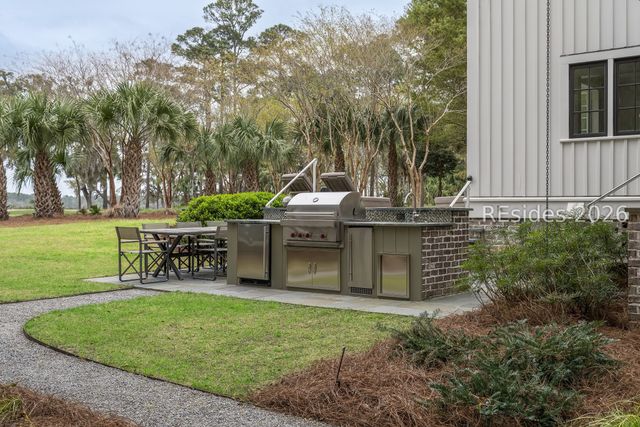 26 Plum Thicket Rd, Bluffton, SC 29910