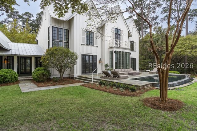 26 Plum Thicket Rd, Bluffton, SC 29910