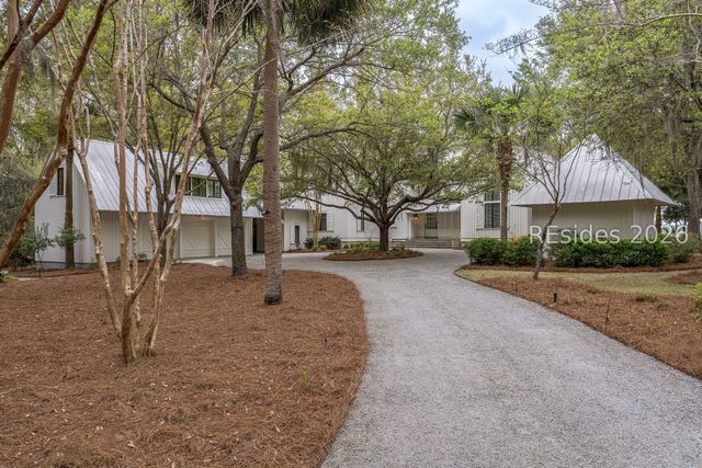 26 Plum Thicket Rd, Bluffton, SC 29910