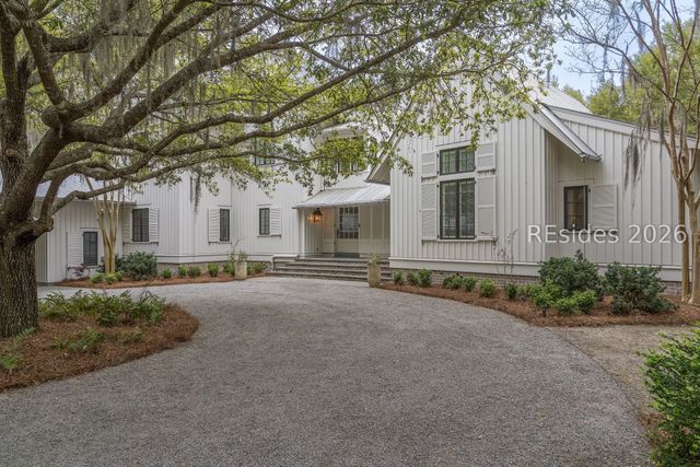 26 Plum Thicket Rd, Bluffton, SC 29910