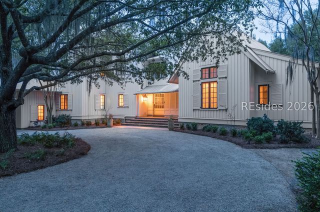 26 Plum Thicket Rd, Bluffton, SC 29910