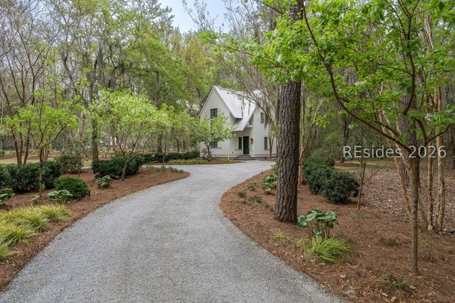 26 Plum Thicket Rd, Bluffton, SC 29910