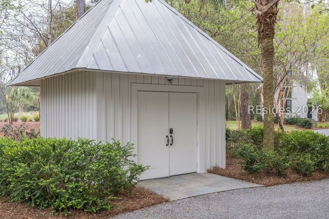 26 Plum Thicket Rd, Bluffton, SC 29910