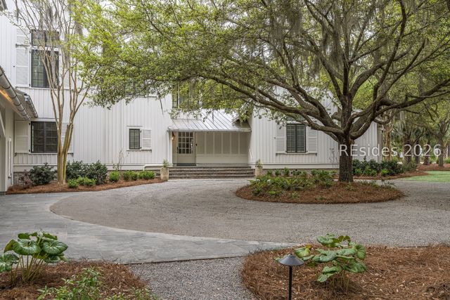 26 Plum Thicket Rd, Bluffton, SC 29910