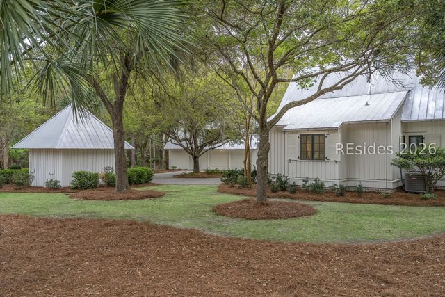 26 Plum Thicket Rd, Bluffton, SC 29910