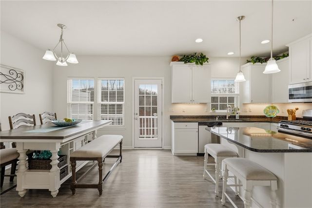 103 John St, South Strabane, PA 15301