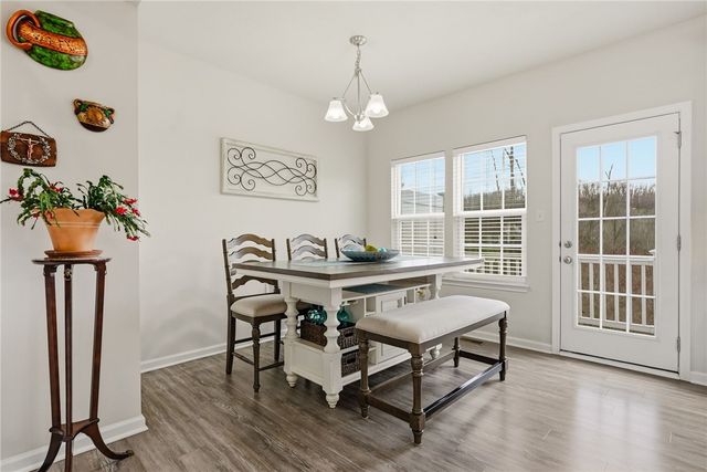 103 John St, South Strabane, PA 15301