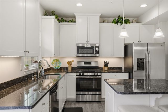 103 John St, South Strabane, PA 15301