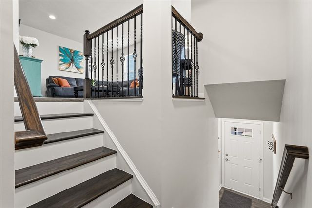 103 John St, South Strabane, PA 15301