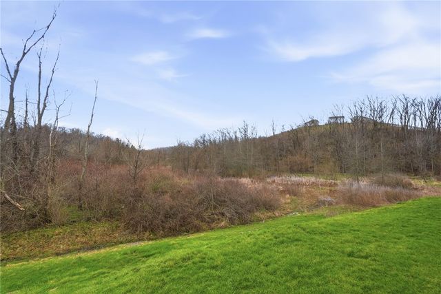 103 John St, South Strabane, PA 15301