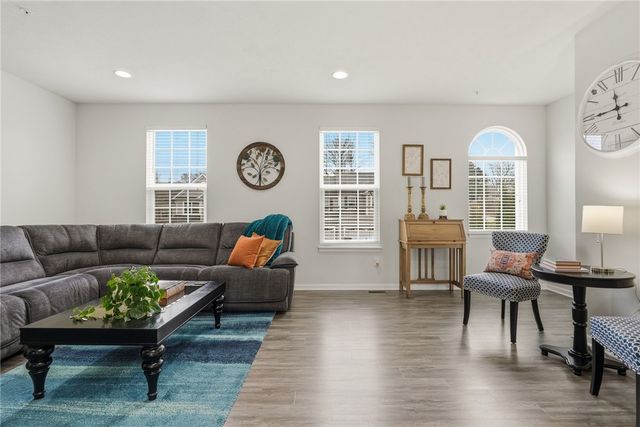 103 John St, South Strabane, PA 15301