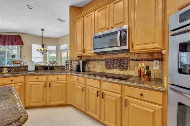 2518 EMERALD TREE LANE, Apopka, FL 32712