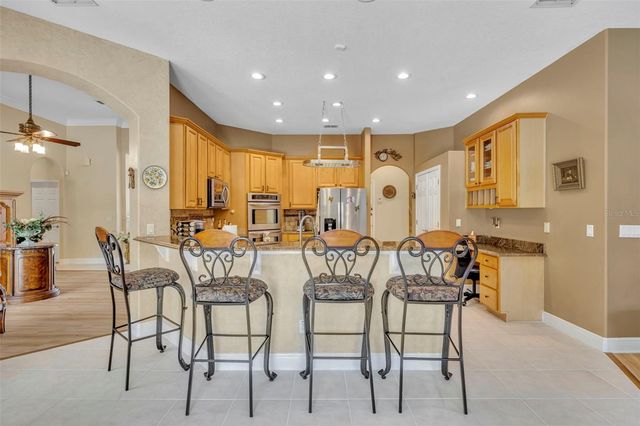 2518 EMERALD TREE LANE, Apopka, FL 32712