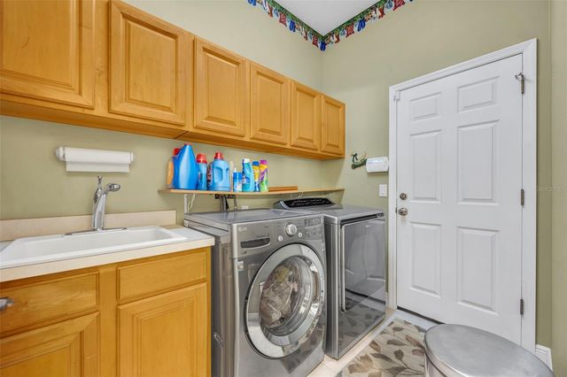 2518 EMERALD TREE LANE, Apopka, FL 32712