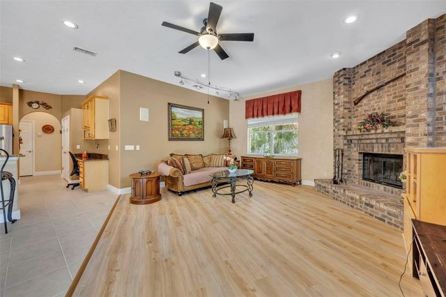 2518 EMERALD TREE LANE, Apopka, FL 32712