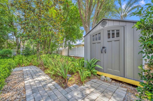 2518 EMERALD TREE LANE, Apopka, FL 32712
