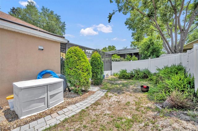 2518 EMERALD TREE LANE, Apopka, FL 32712