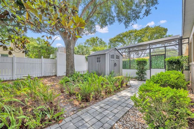 2518 EMERALD TREE LANE, Apopka, FL 32712