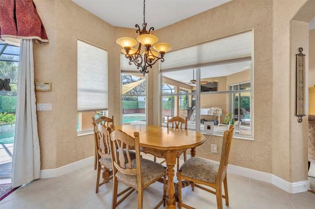 2518 EMERALD TREE LANE, Apopka, FL 32712