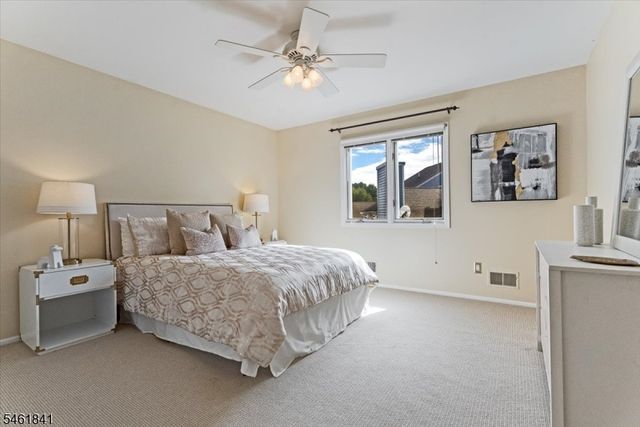 25 Knutsen Dr, West Orange Twp., NJ 07052