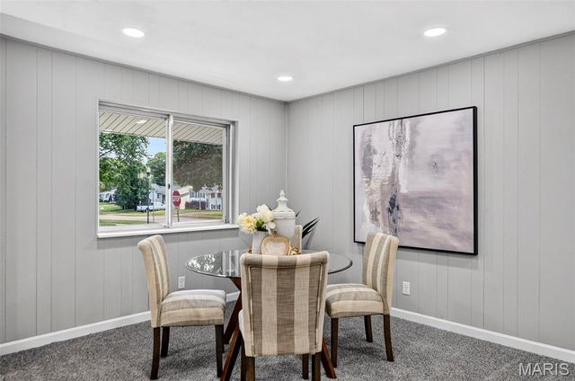 11837 Brookmont Drive, Maryland Heights, MO 63043