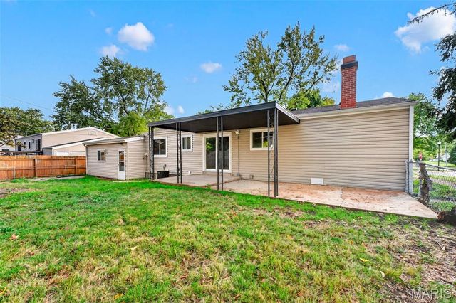 11837 Brookmont Drive, Maryland Heights, MO 63043