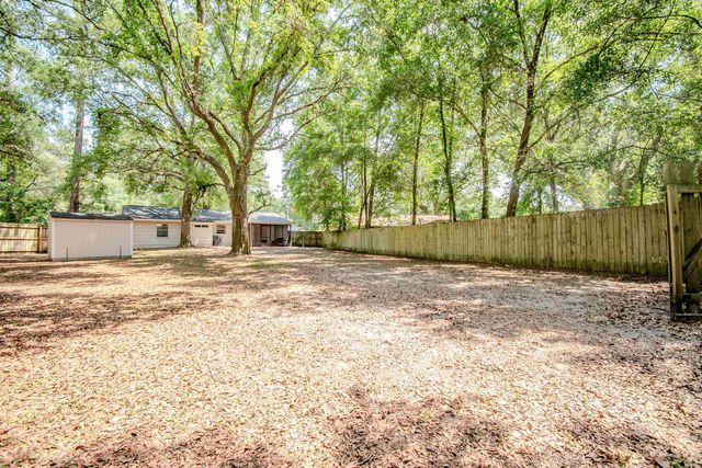 4514 Hickory Forest Circle, Tallahassee, FL 32303