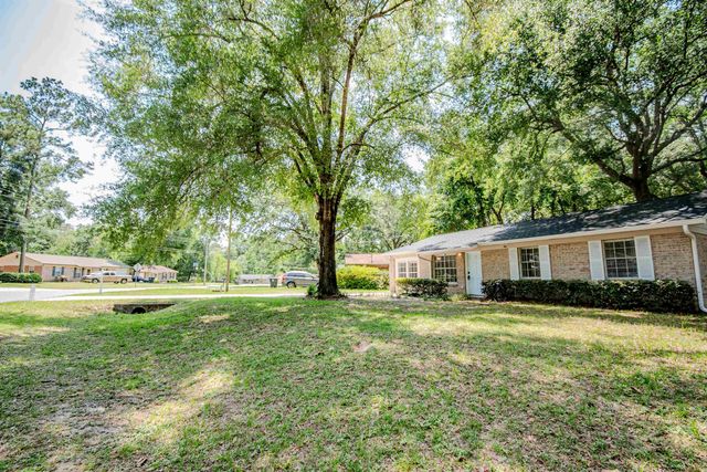 4514 Hickory Forest Circle, Tallahassee, FL 32303