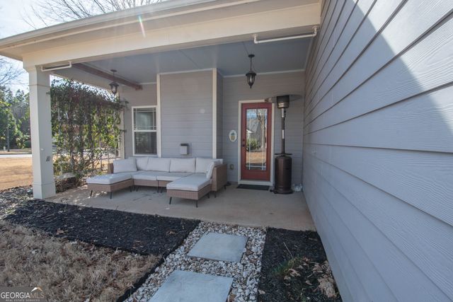 82 Stonebridge Crossing, Newnan, GA 30265