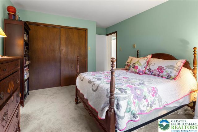 4423 Second Terrace, Lower Mt Bethel Twp, PA 18013