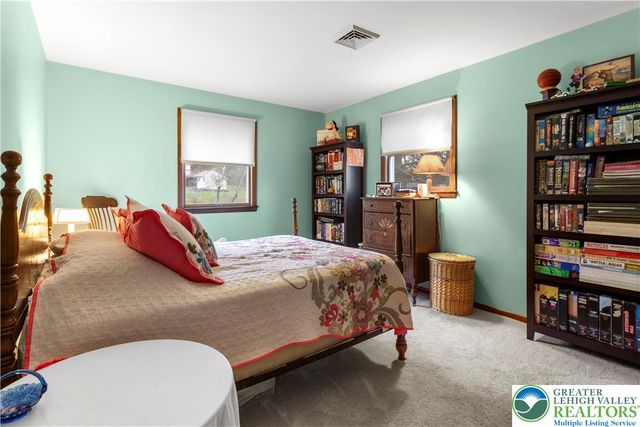 4423 Second Terrace, Lower Mt Bethel Twp, PA 18013