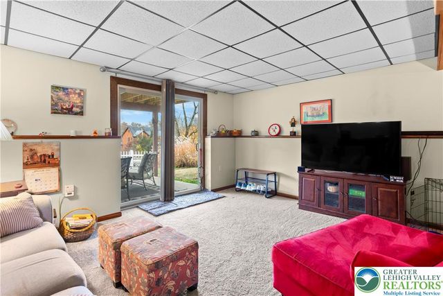 4423 Second Terrace, Lower Mt Bethel Twp, PA 18013