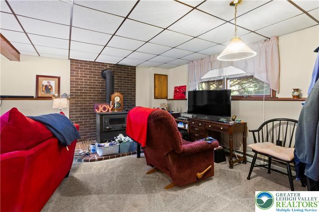 4423 Second Terrace, Lower Mt Bethel Twp, PA 18013