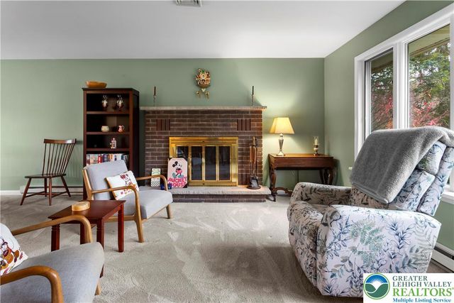 4423 Second Terrace, Lower Mt Bethel Twp, PA 18013