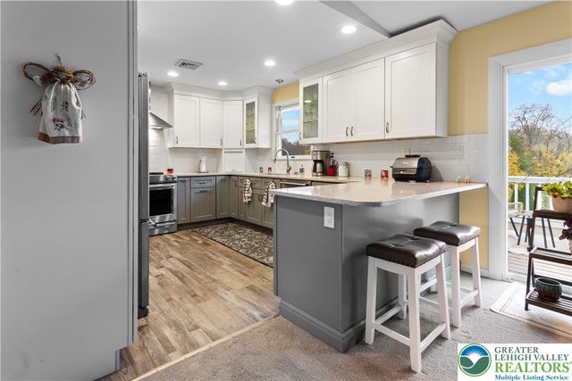 4423 Second Terrace, Lower Mt Bethel Twp, PA 18013