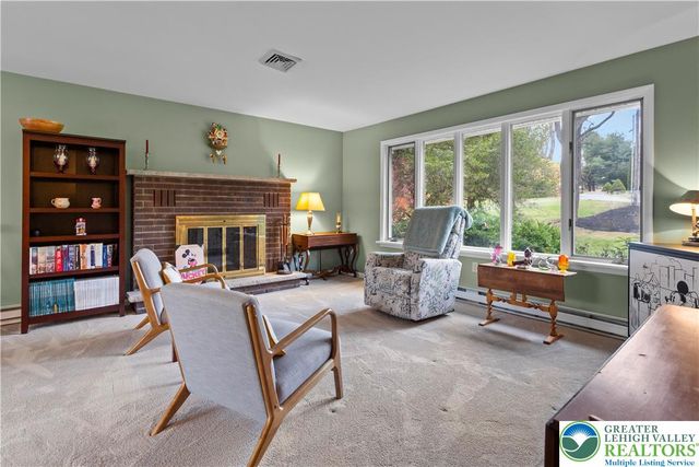 4423 Second Terrace, Lower Mt Bethel Twp, PA 18013