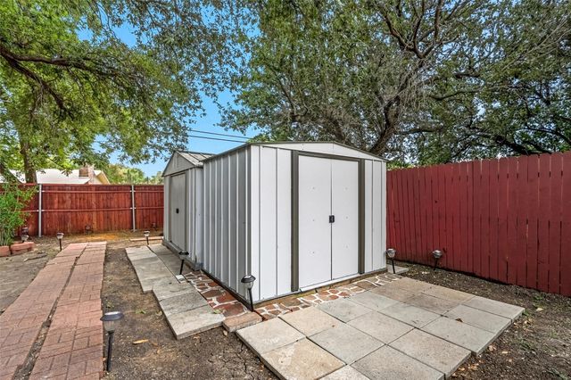 8120 Greenhollow Lane, Dallas, TX 75240