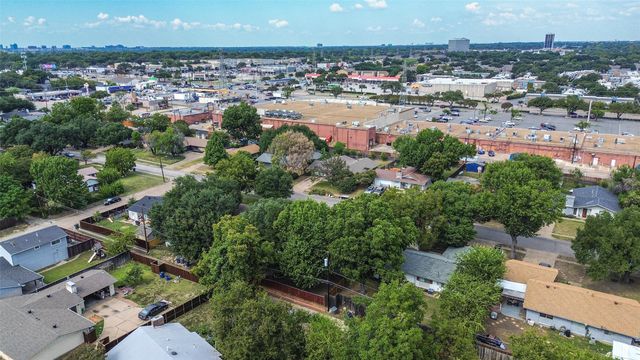 8120 Greenhollow Lane, Dallas, TX 75240