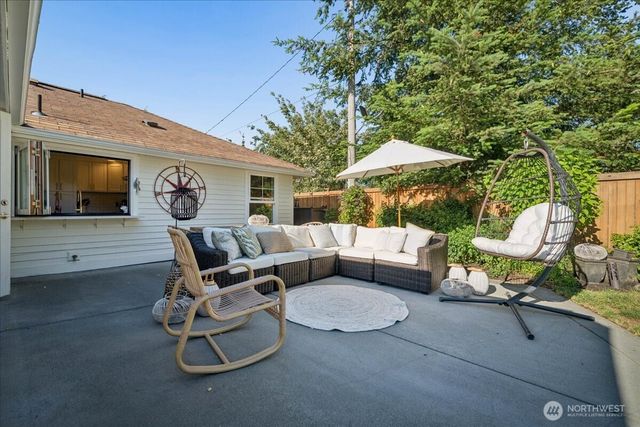 33331 SE 42nd Street, Fall City, WA 98024