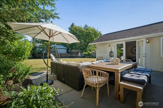 33331 SE 42nd Street, Fall City, WA 98024