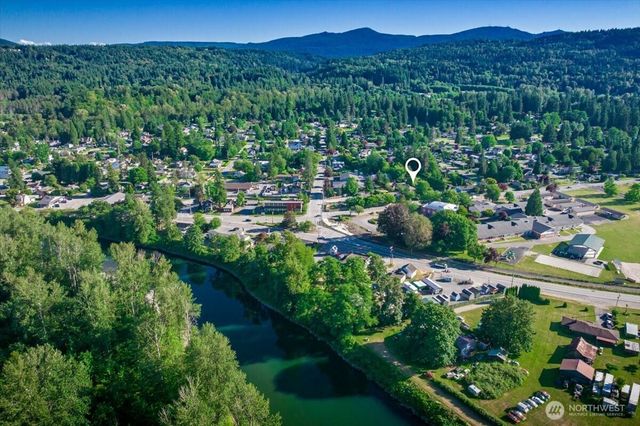33331 SE 42nd Street, Fall City, WA 98024