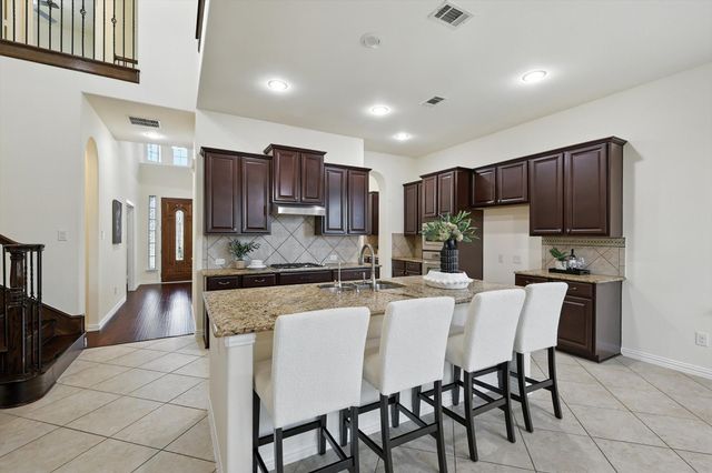 2512 Turnberry Court, Irving, TX 75063