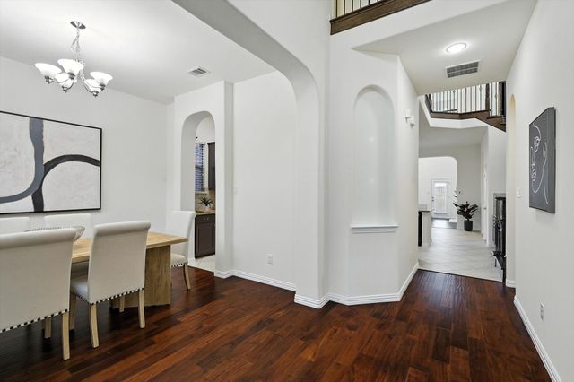 2512 Turnberry Court, Irving, TX 75063