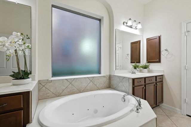 2512 Turnberry Court, Irving, TX 75063