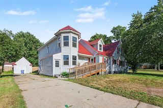 631 3 Mile Road NE, Grand Rapids, MI 49505