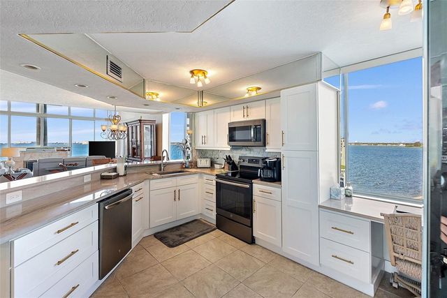 5279 ISLA KEY BOULEVARD S 417, St Petersburg, FL 33715