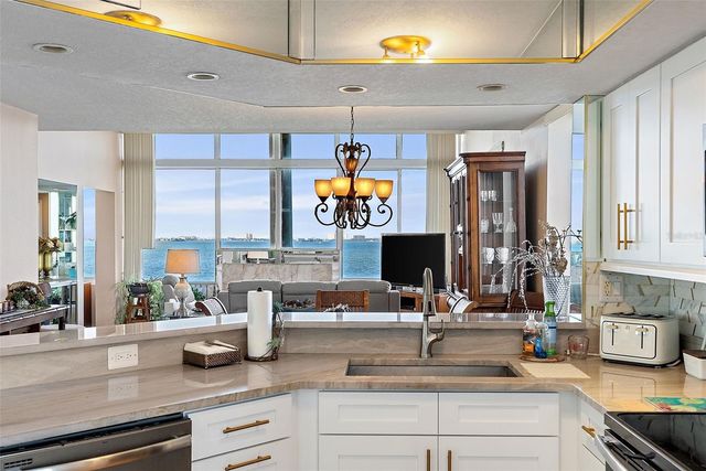 5279 ISLA KEY BOULEVARD S 417, St Petersburg, FL 33715