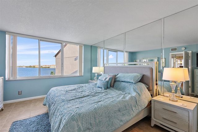 5279 ISLA KEY BOULEVARD S 417, St Petersburg, FL 33715